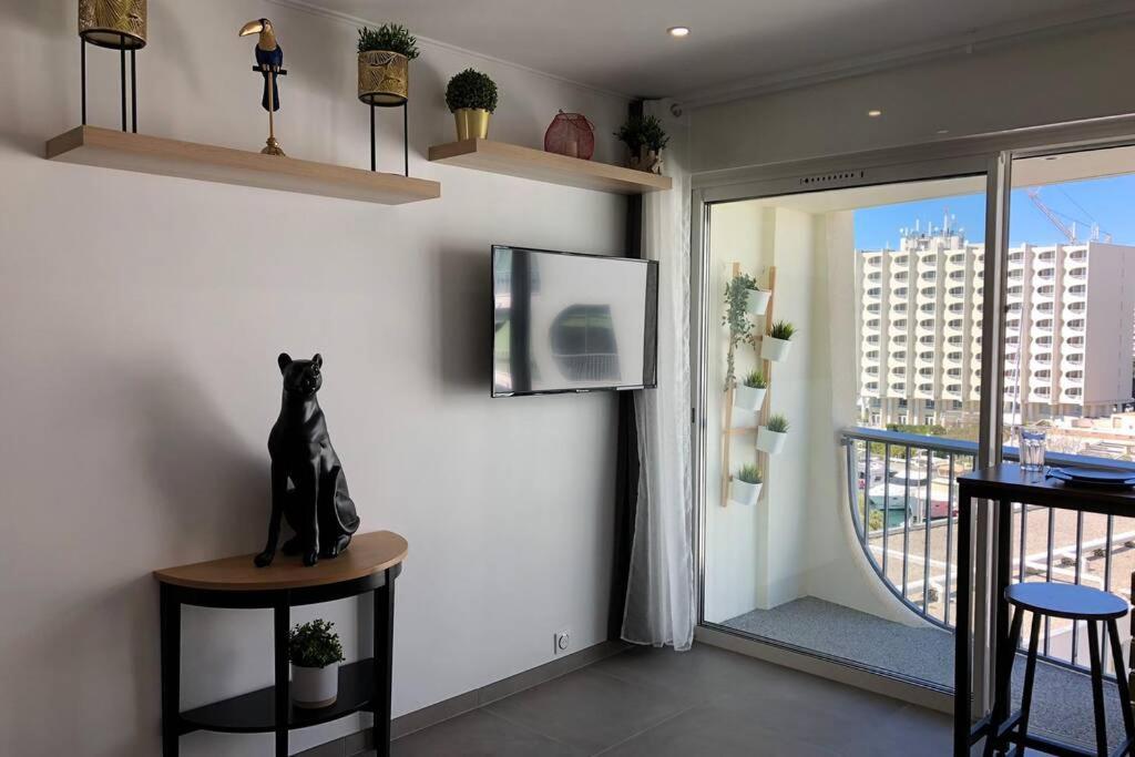 Appartement Vue Mer Et Port, Refait A Neuf Pour Vous ! Climatise La Grande-Motte Exterior photo